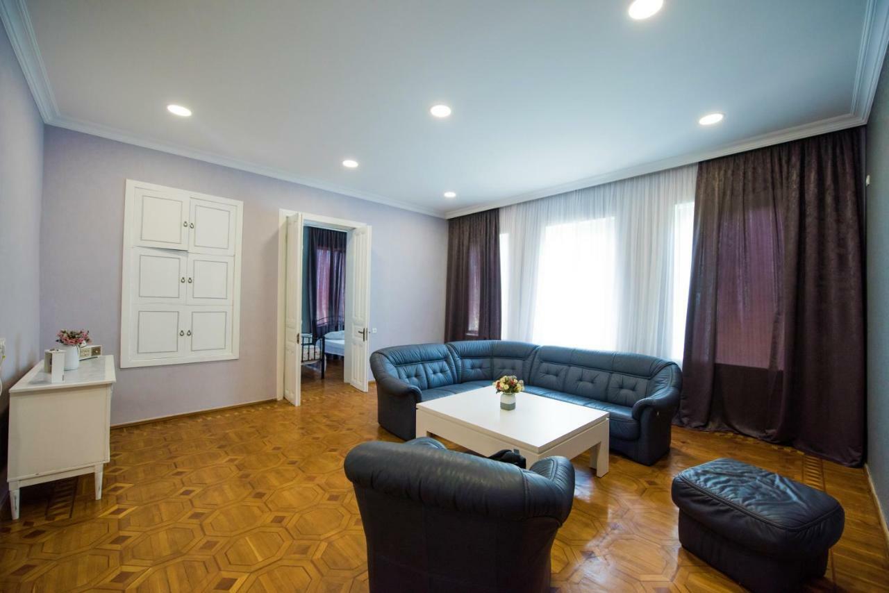 A.G'S Guest House Kutaisi Exterior photo