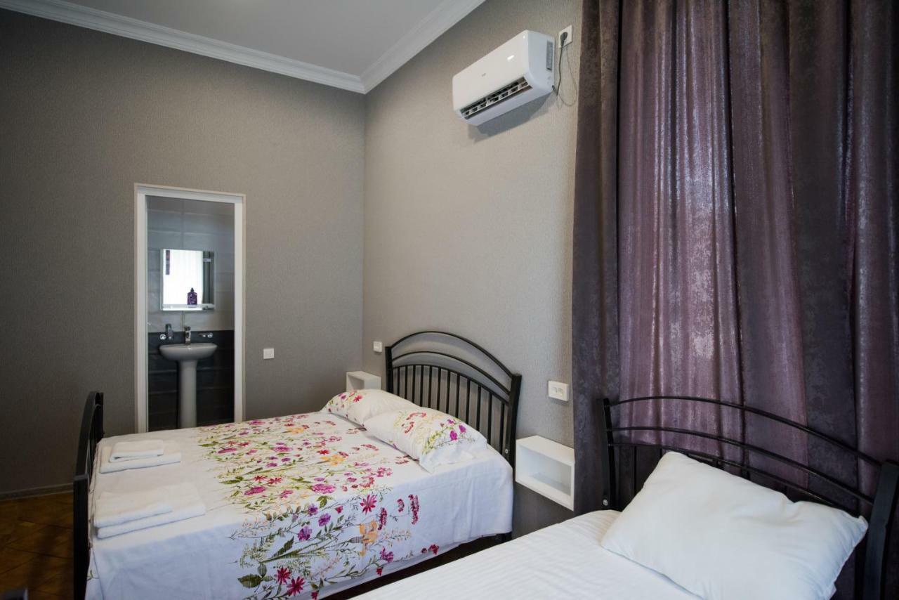 A.G'S Guest House Kutaisi Exterior photo