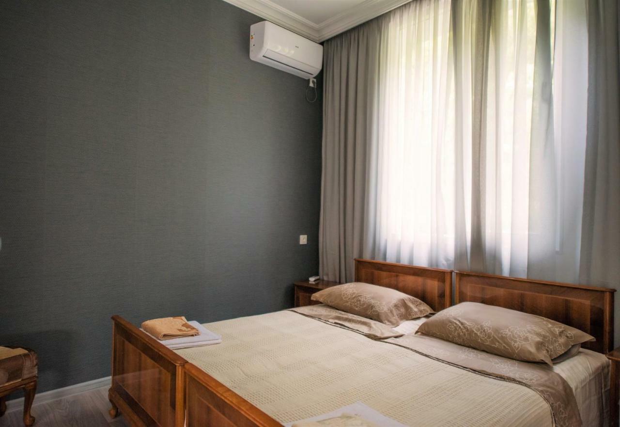 A.G'S Guest House Kutaisi Exterior photo